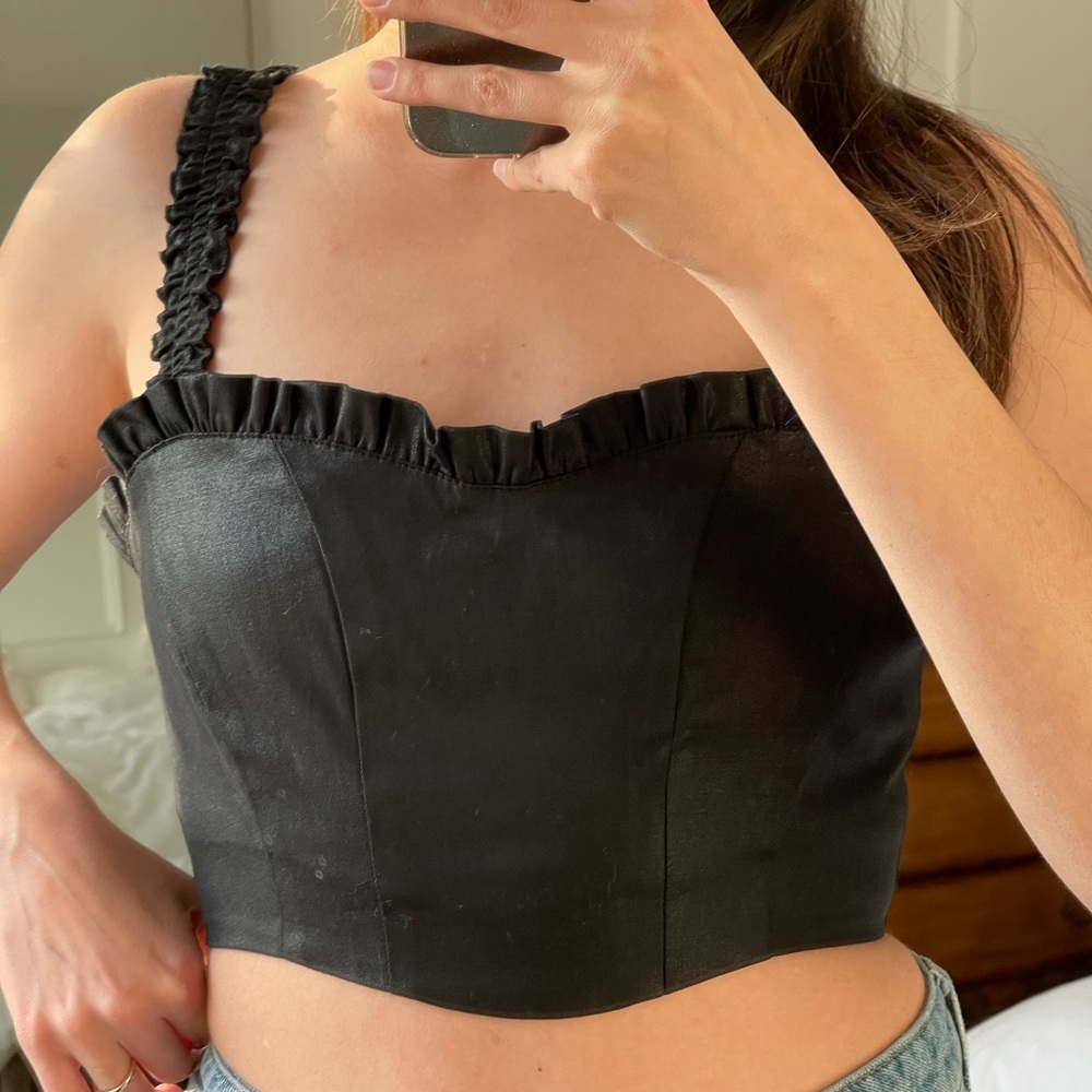 Crop Tank - Picture 5 of 6